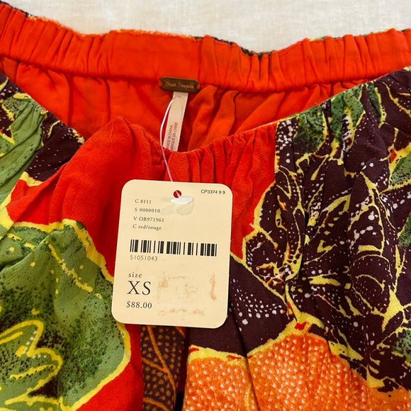 FREE PEOPLE off the shoulder pattered crop top - Picture 9 of 9